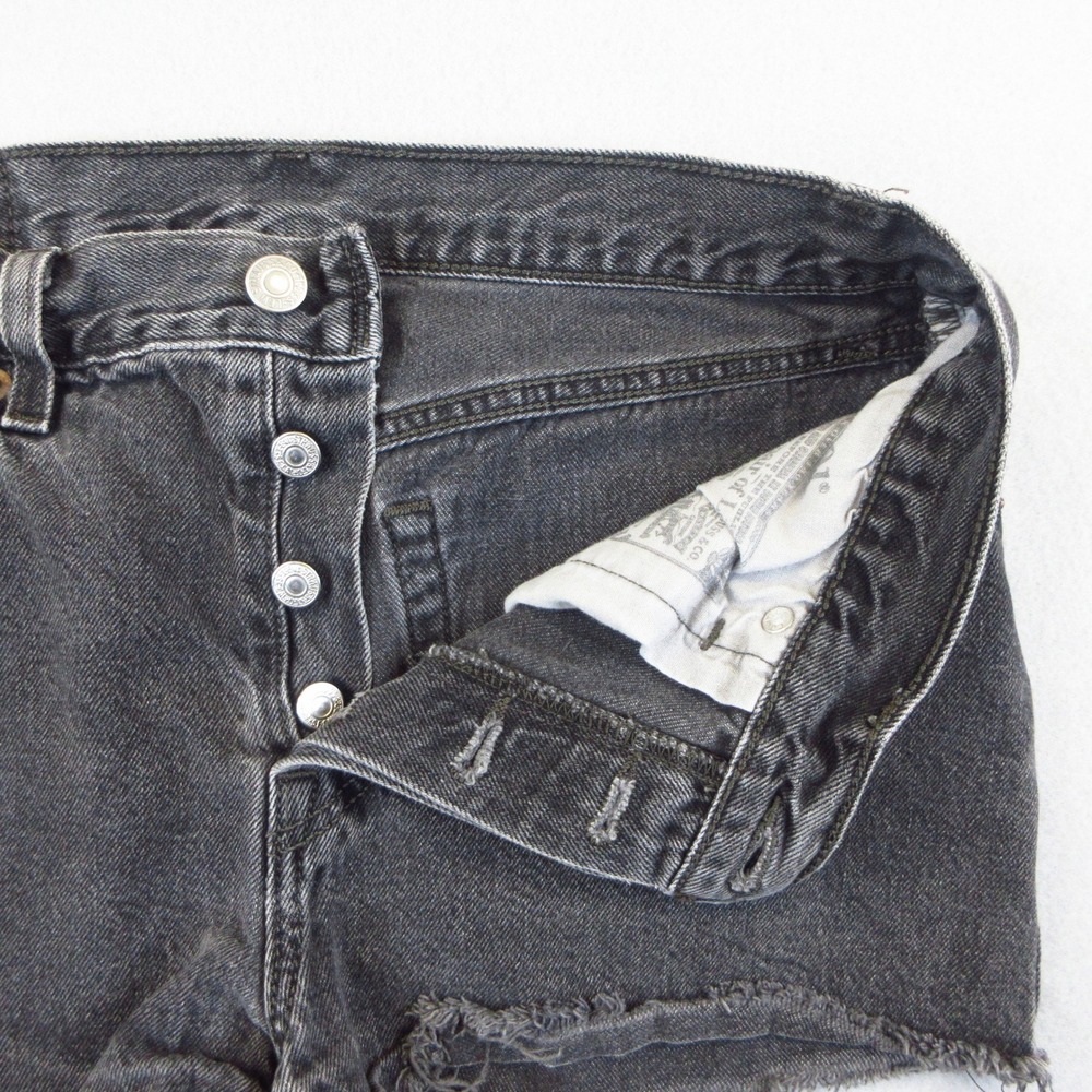 Levi's 501 Shorts Women W27 Black Denim Cut Off Frayed Hem Button Fly - Picture 4 of 10